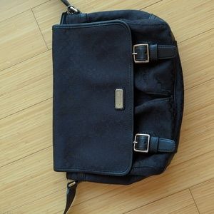 Coach Signature Messenger Crossbody Bag